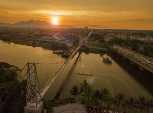 tempat best di kuching