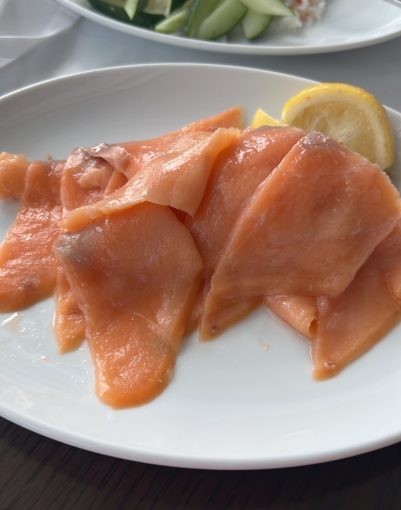makan salmon breakfast buffet grand hyatt