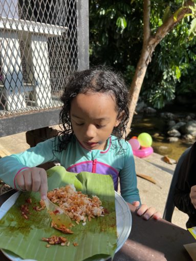 percutian dengan anak-anak bercuti tepi sungai
